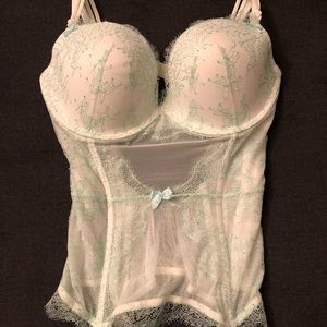 NEW 🔹 Victoria Secret Lingerie Set